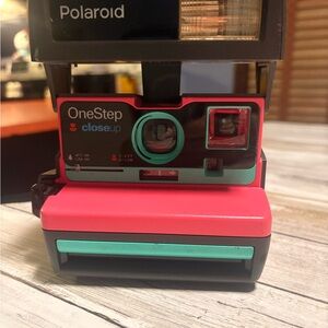 Polaroid OneStep Closeup Camera in Pink and Teal
